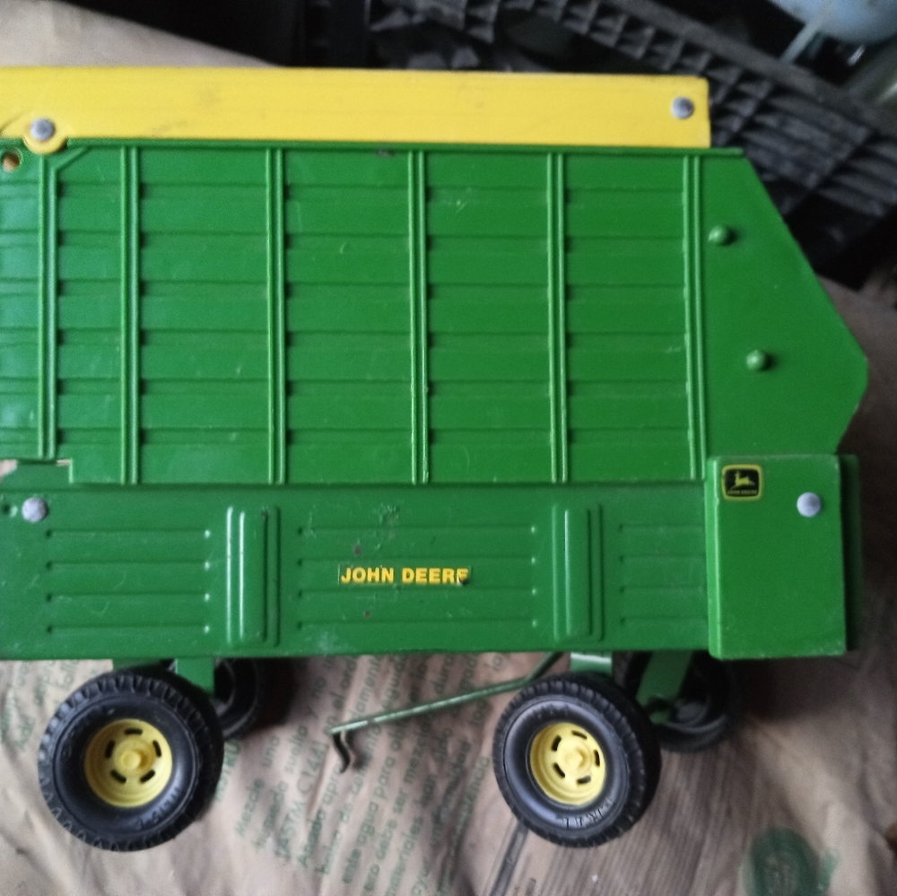 ALL METAL John Deer